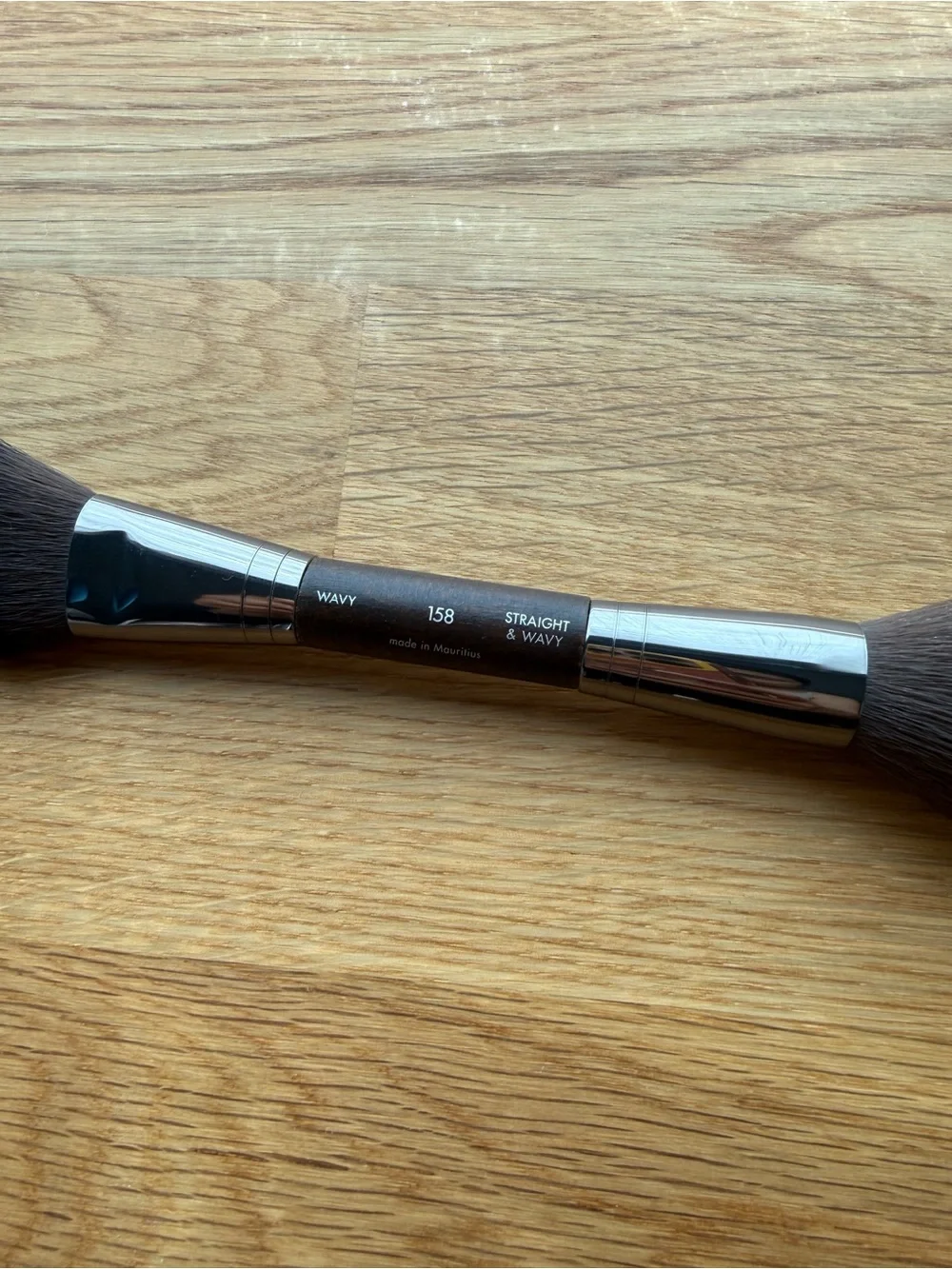 Makeup forever double-ended sculpting brush 158